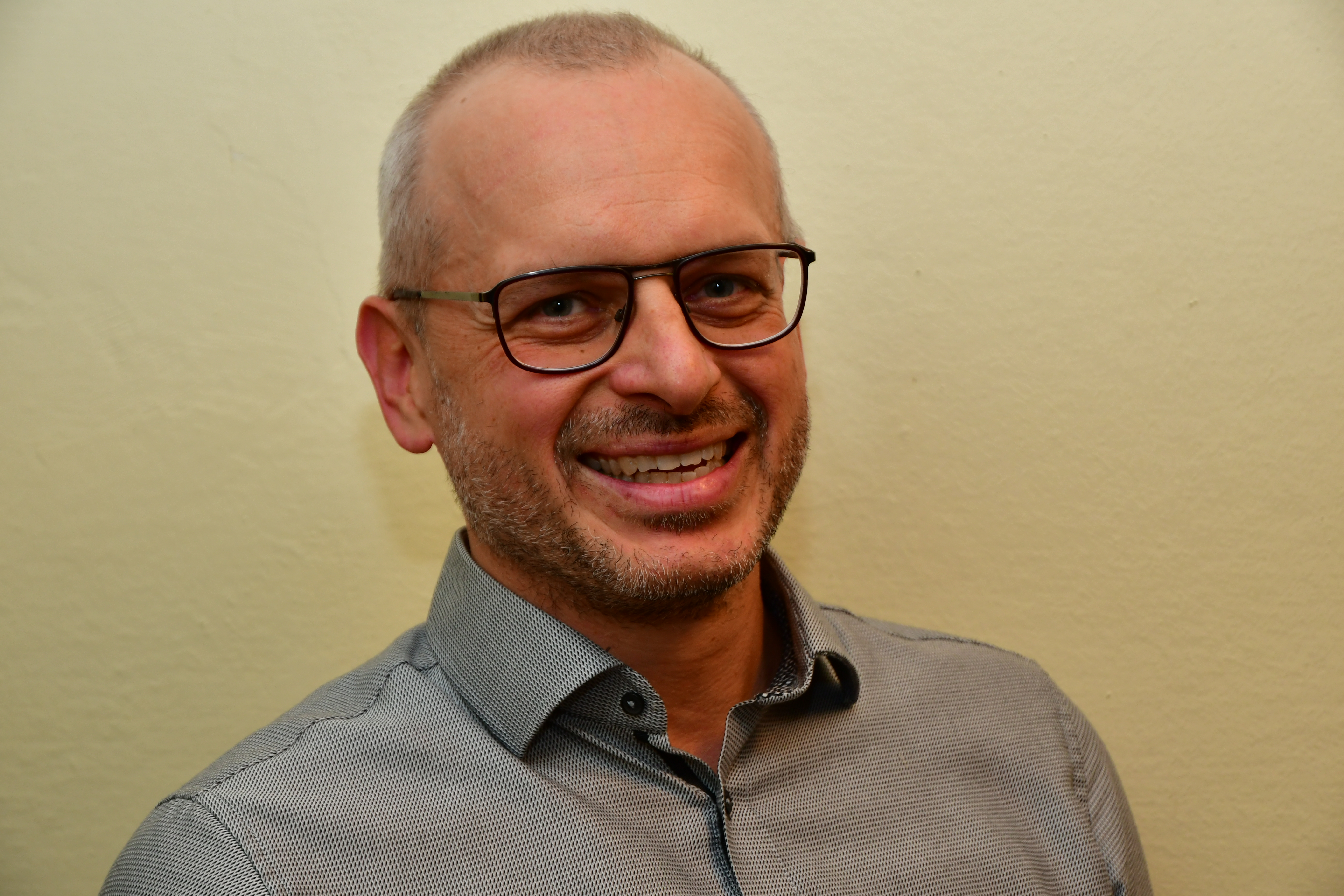 Portraitbild Bernd Schübel